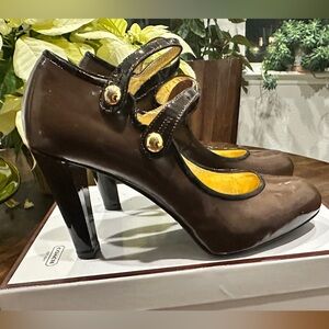 Coach Lizza Mary Jane Pumps Patent Leather Straps Size 9 (modified)